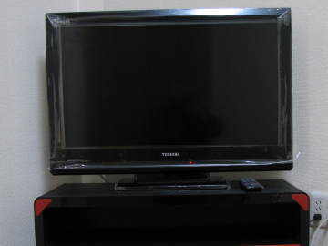 儀賀ハイツ32型液晶テレビ